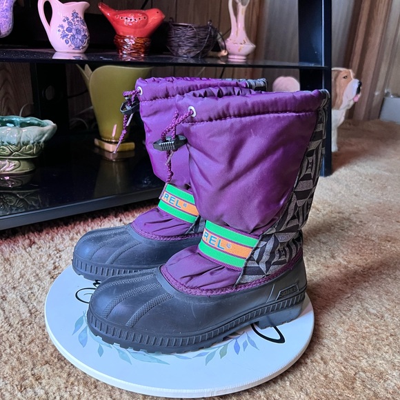 Women's Sorel Purple Winter snow Boots with illuminate Sz 6 Waterproof. - Picture 14 of 16